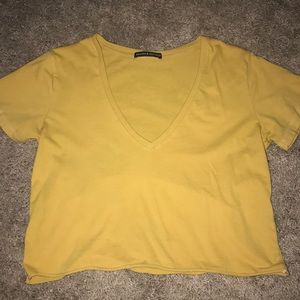 NEED TO SELL ASAP🚨BRANDY MELVILLE CROP TOP!